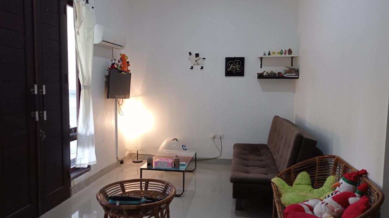Neny'S Homestay Саба Екстер'єр фото